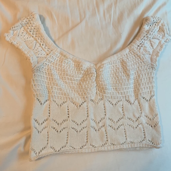 Cute Aeropostale crop top - Picture 3 of 4